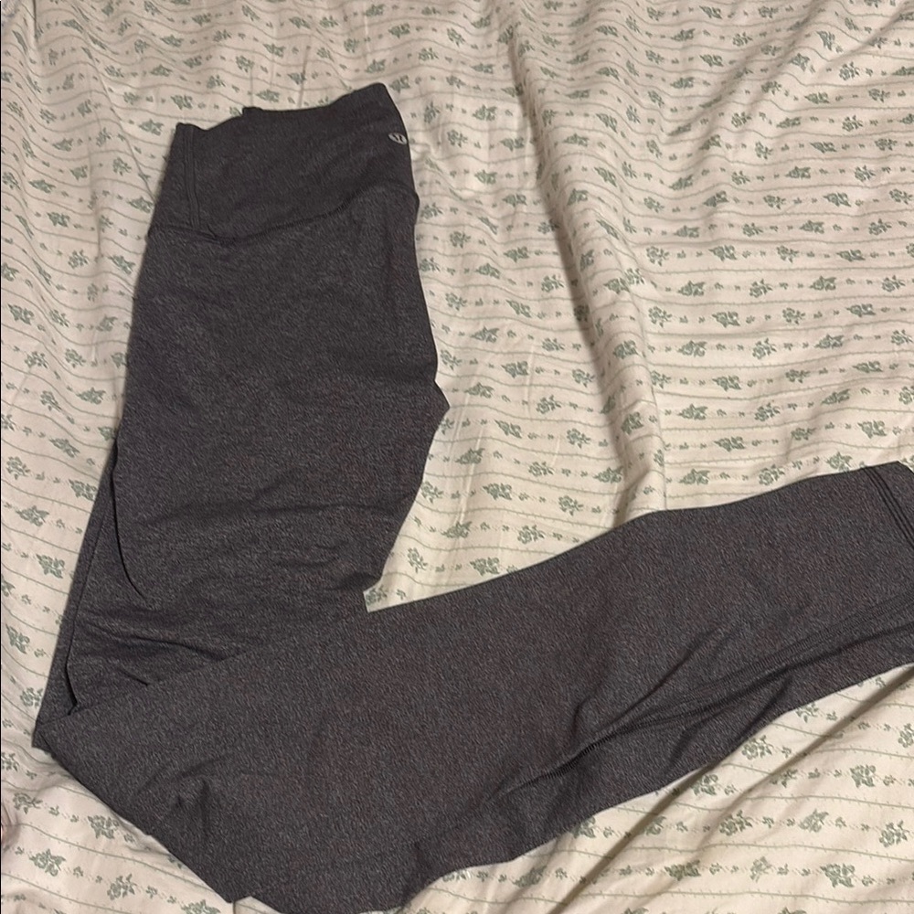 Heather Grey Lululemon Wunder Under Leggings 28”